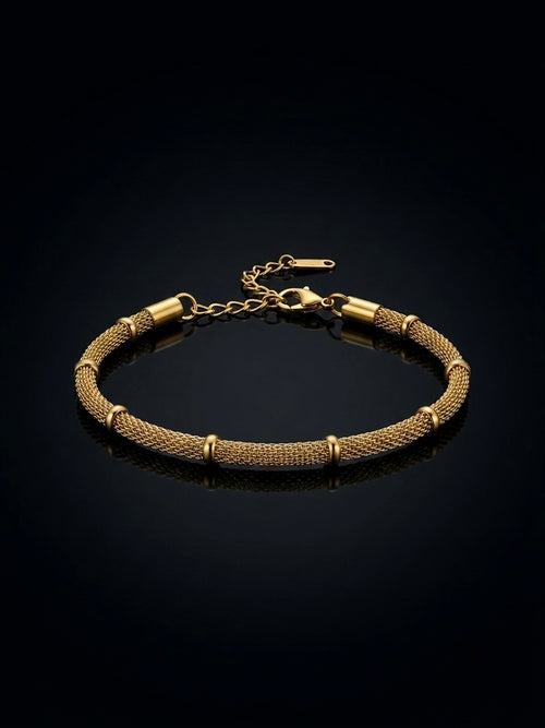 The Amara bracelet by Oro and Plata