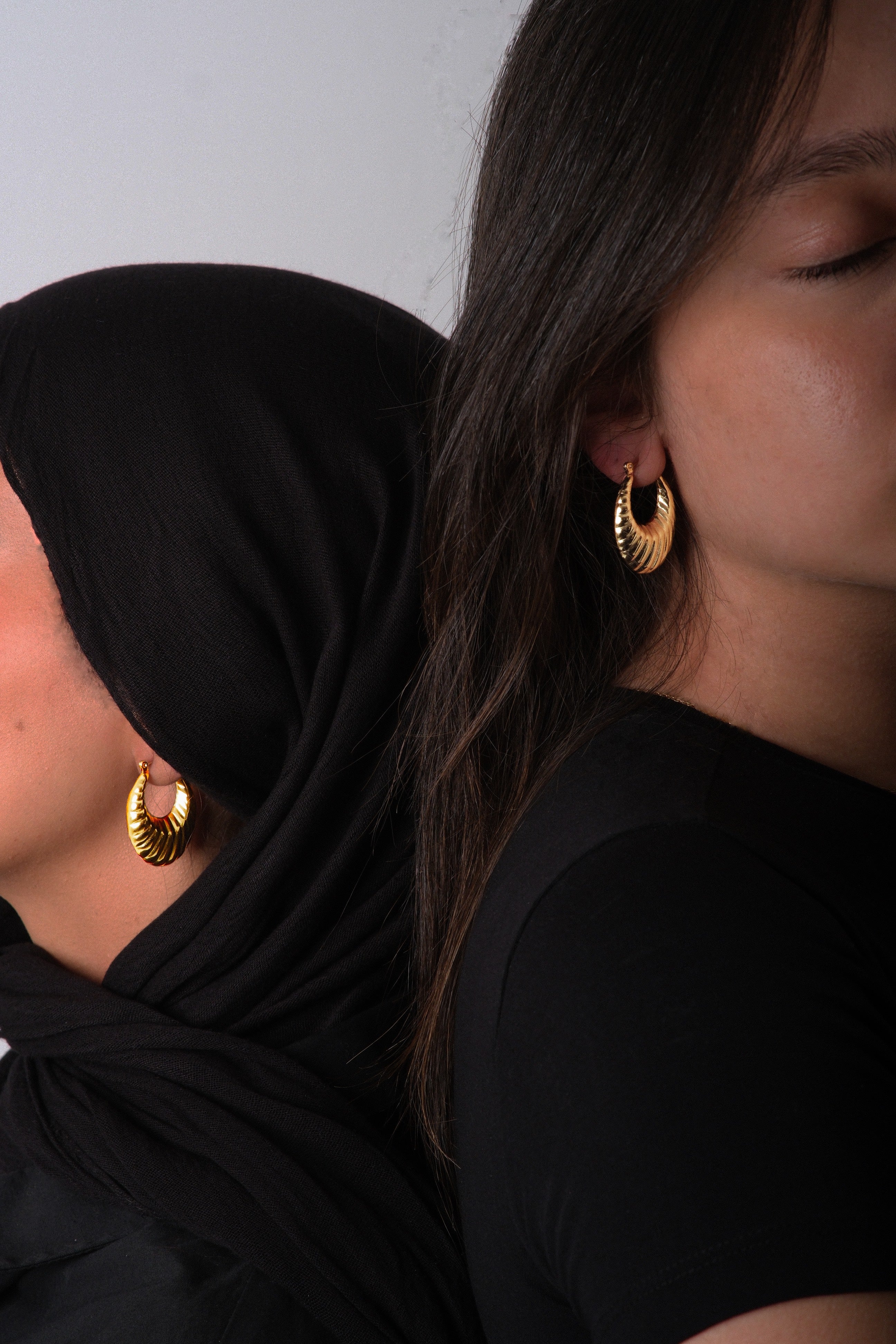 The Odyssey earrings by Oro and Plata