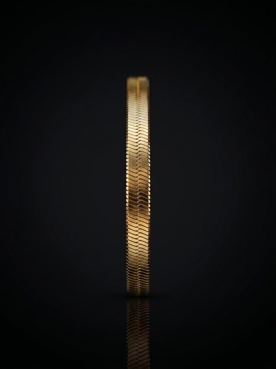 The Serpentine bracelet detail view