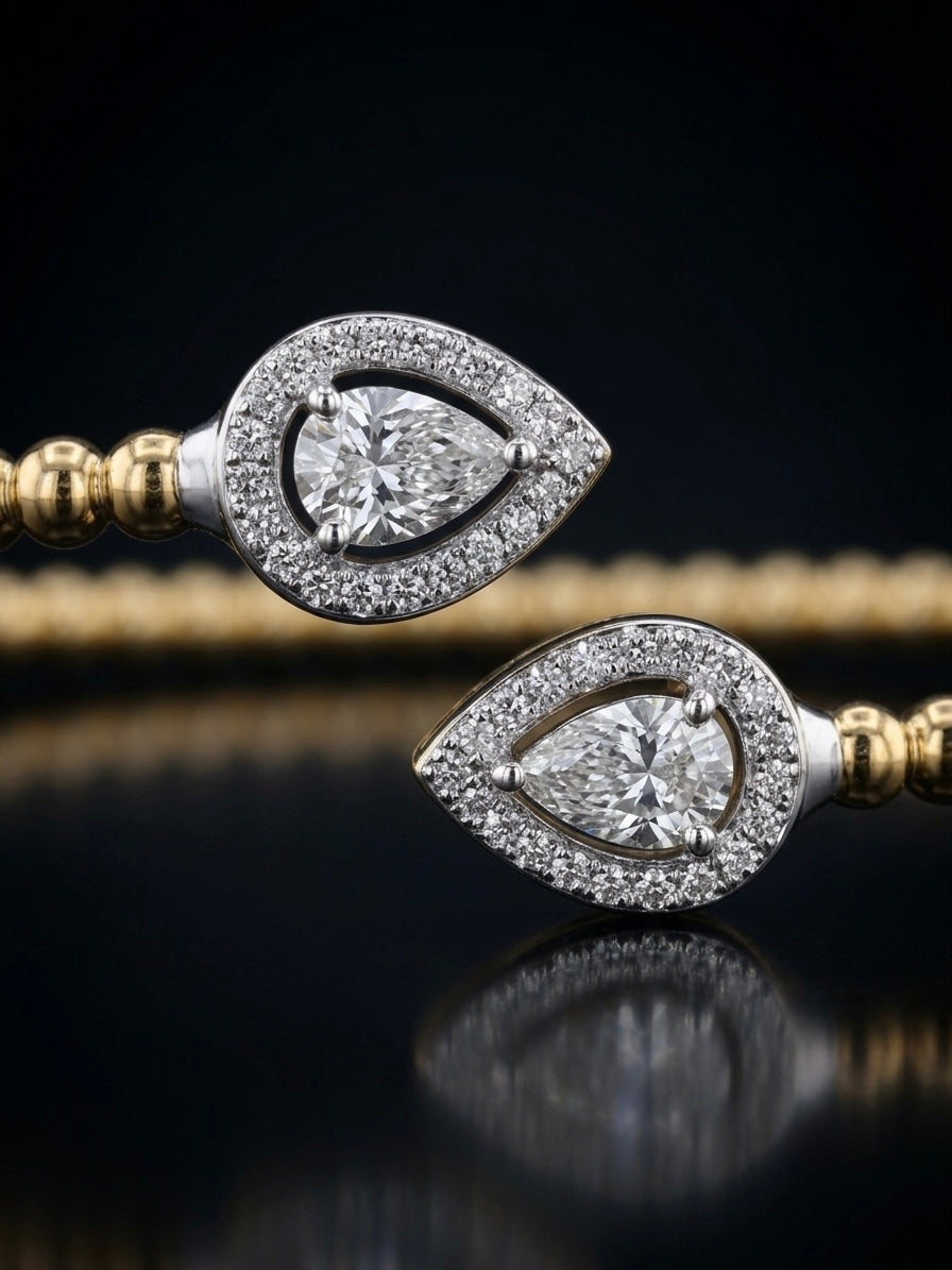 The Gemma bracelet detail view