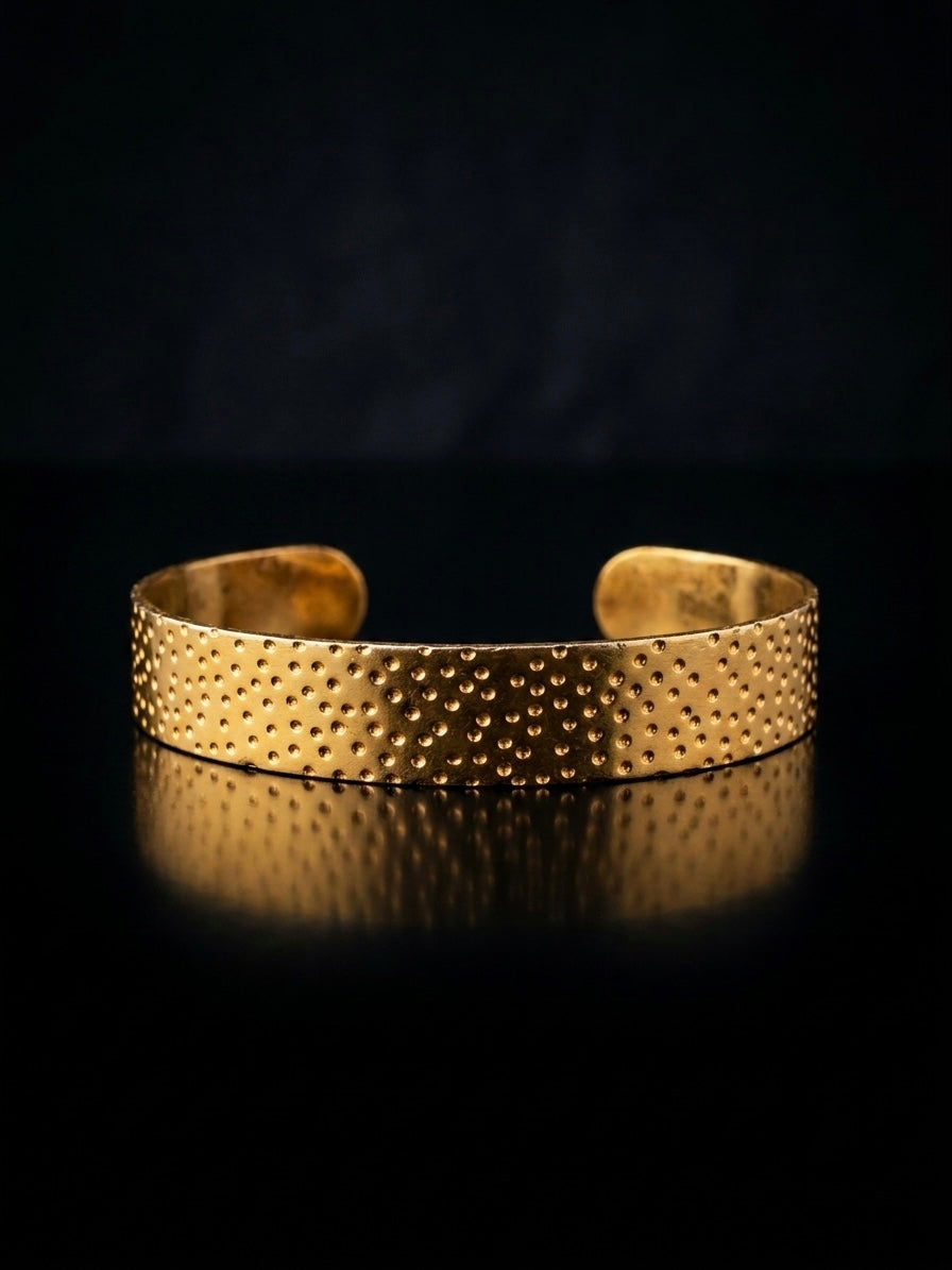 The Nebula hand cuff by Oro and Plata
