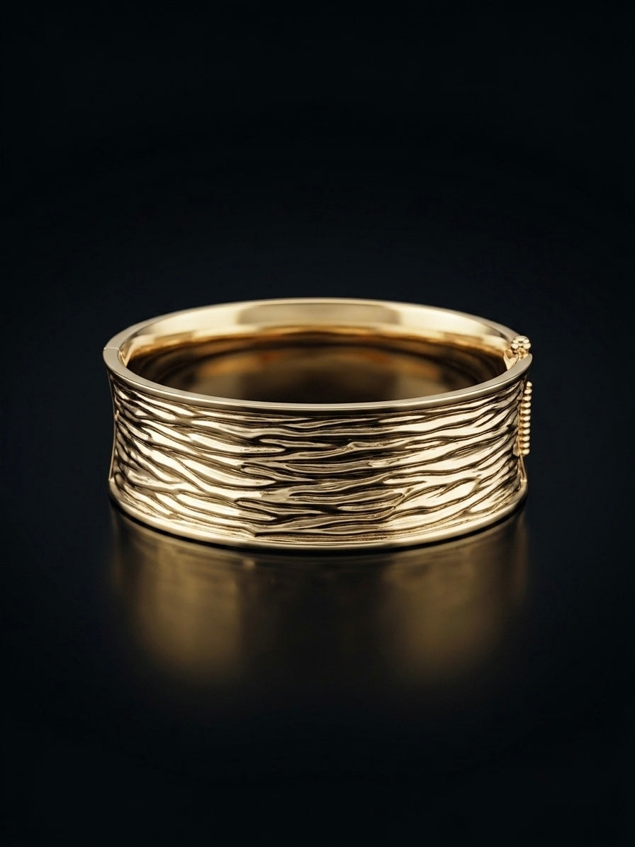 The Marea hand cuff by Oro and Plata