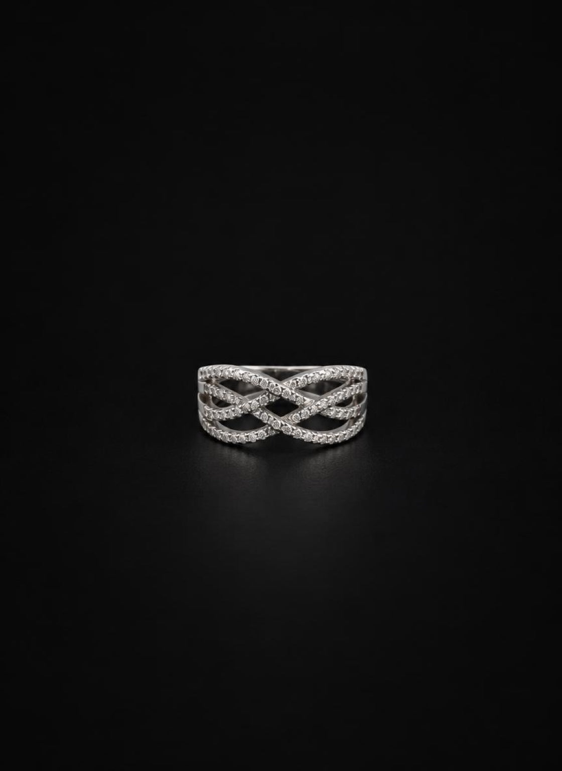The Infinite Weave ring by Oro and Plata