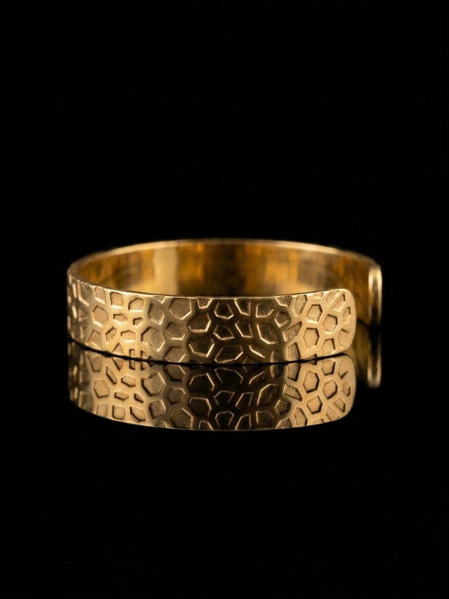 The Strata hand cuff detail view