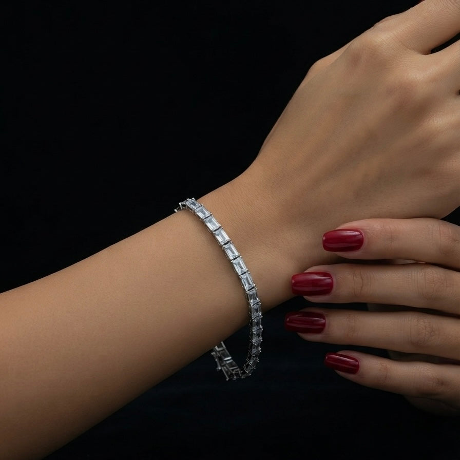 The Mira Bracelet